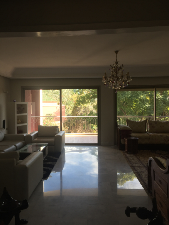 À vendre à Majorelle, appartement d'environ 186 m².