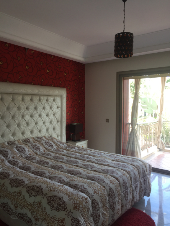 À vendre à Majorelle, appartement d'environ 186 m².