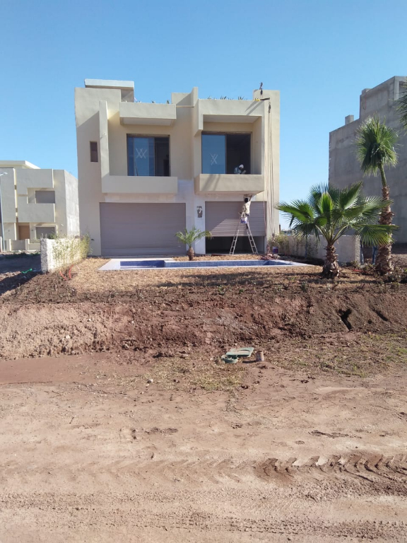 Maison d'une surface habitable de 305 m² à vendre à MARRAKECH (40000).