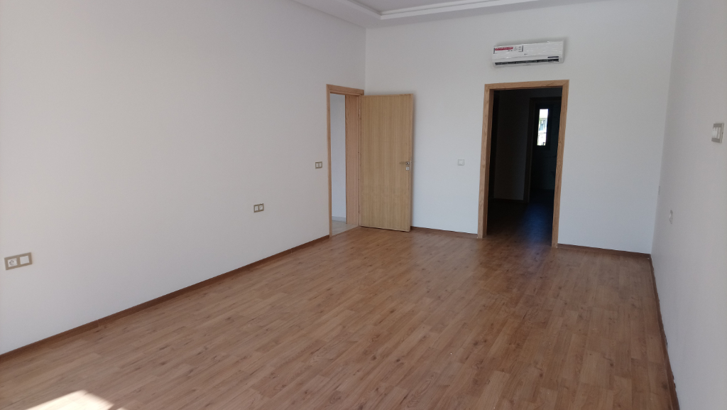 Maison d'une surface habitable de 305 m² à vendre à MARRAKECH (40000).