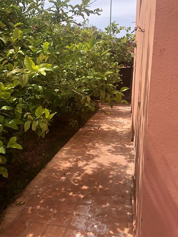 Maison 8 pièces d'une surface habitable de 529 m² à vendre à MARRAKECH (40000).