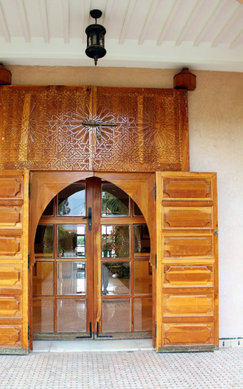 À vendre, maison de 895 m², sur  route du barage lalla Takerkouste