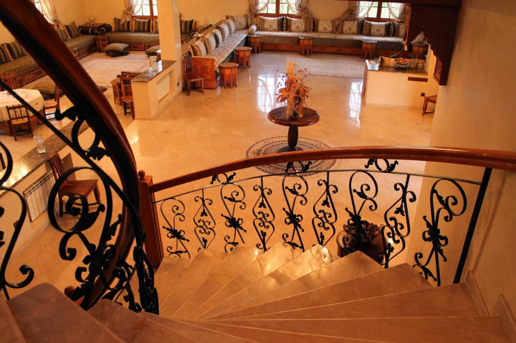 À vendre, maison de 895 m², sur  route du barage lalla Takerkouste