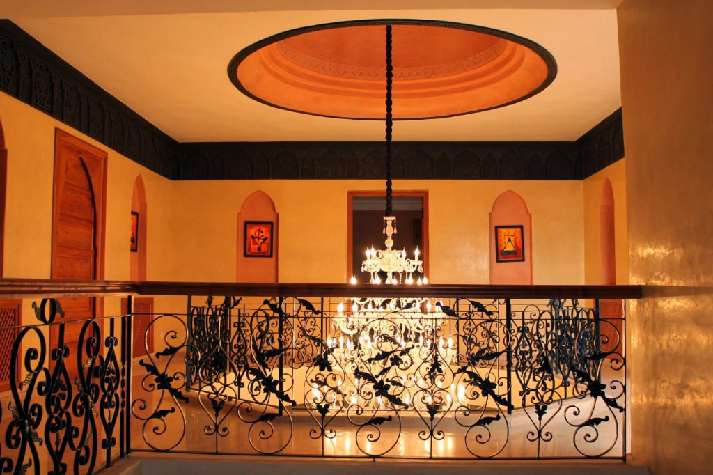 À vendre, maison de 895 m², sur  route du barage lalla Takerkouste