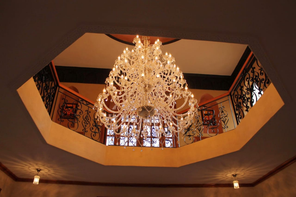 À vendre, maison de 895 m², sur  route du barage lalla Takerkouste