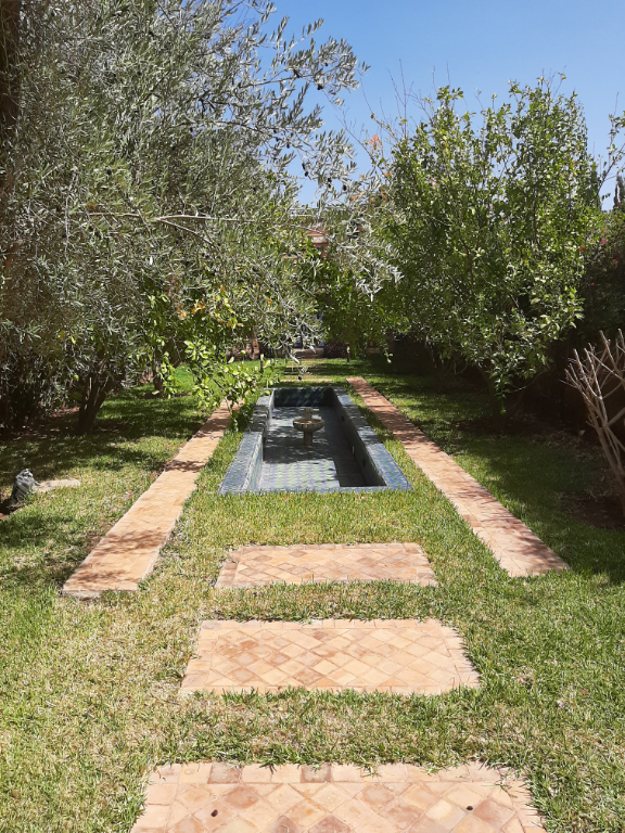 À vendre, maison d'une surface habitable de 400 m², 8 pièces à MARRAKECH (40000).