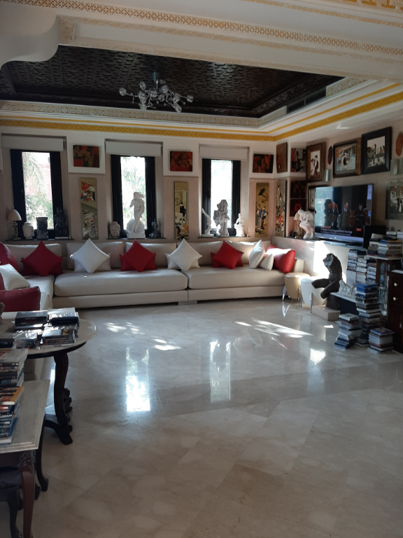 À vendre à MARRAECH , Villa de 6 pièces sur un terrain de 490 m²