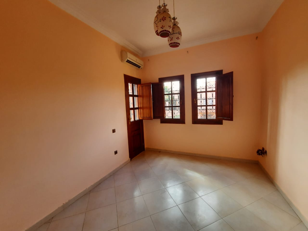 Achat|Vente MARRAKECH : Villa 5ch à vendre (Targa)