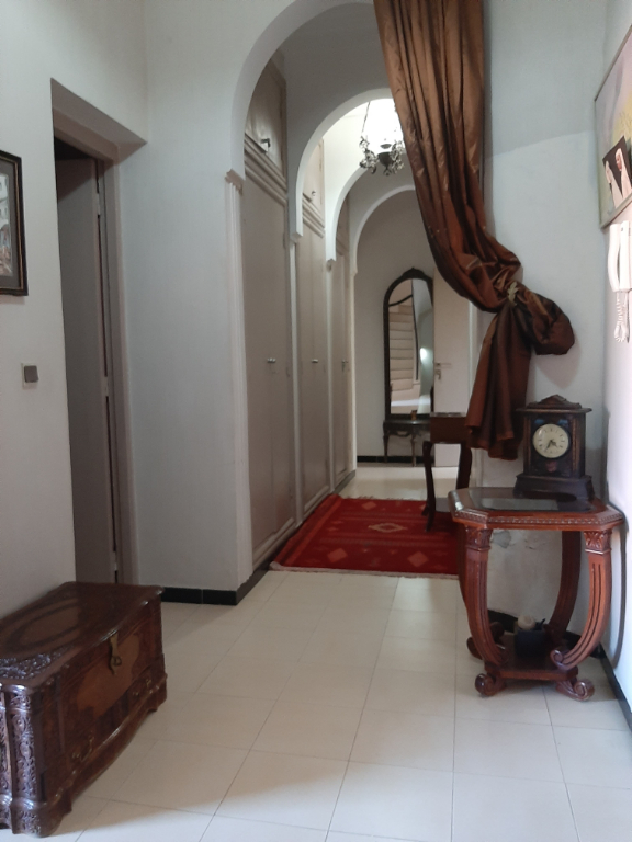 Achat|Vente : villa sur un terrain de 450 m²  5 chambres à Targa avec Piscine