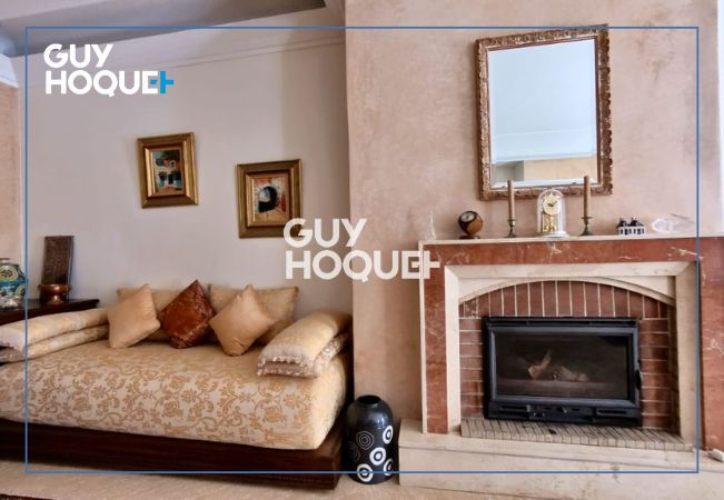 Magnifique appartement situé à racine dans une impasse calme et sécurisée.  Construction signée HARROCH