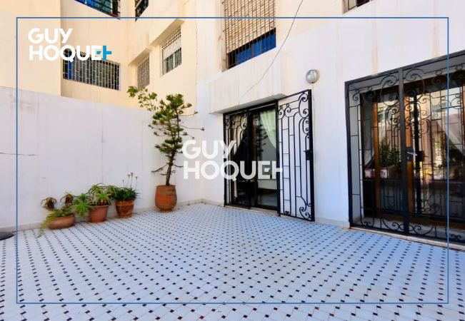 Magnifique appartement situé à racine dans une impasse calme et sécurisée.  Construction signée HARROCH