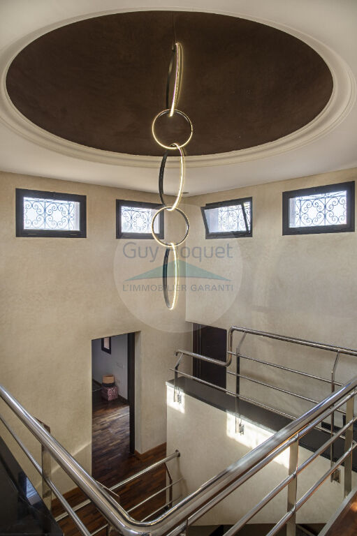 MARRAKECH : villa 7 pièces à vendre
