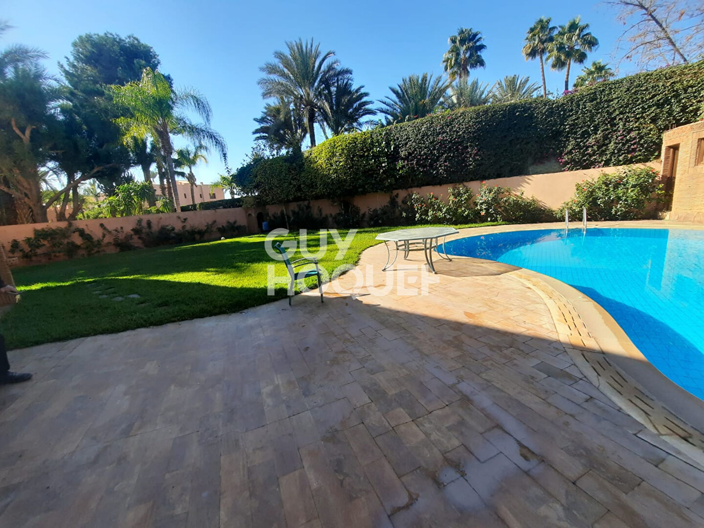 EXCLU VENTE VILLA TARGA  8 CHAMBRES SUR UN TERRAIN DE 1 084 m²