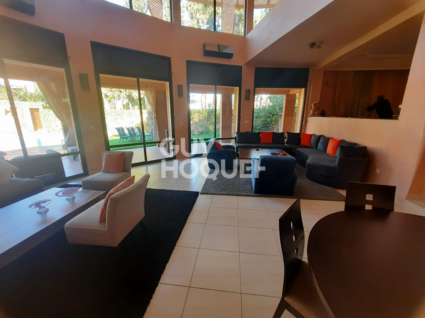 EXCLU VENTE VILLA TARGA  8 CHAMBRES SUR UN TERRAIN DE 1 084 m²