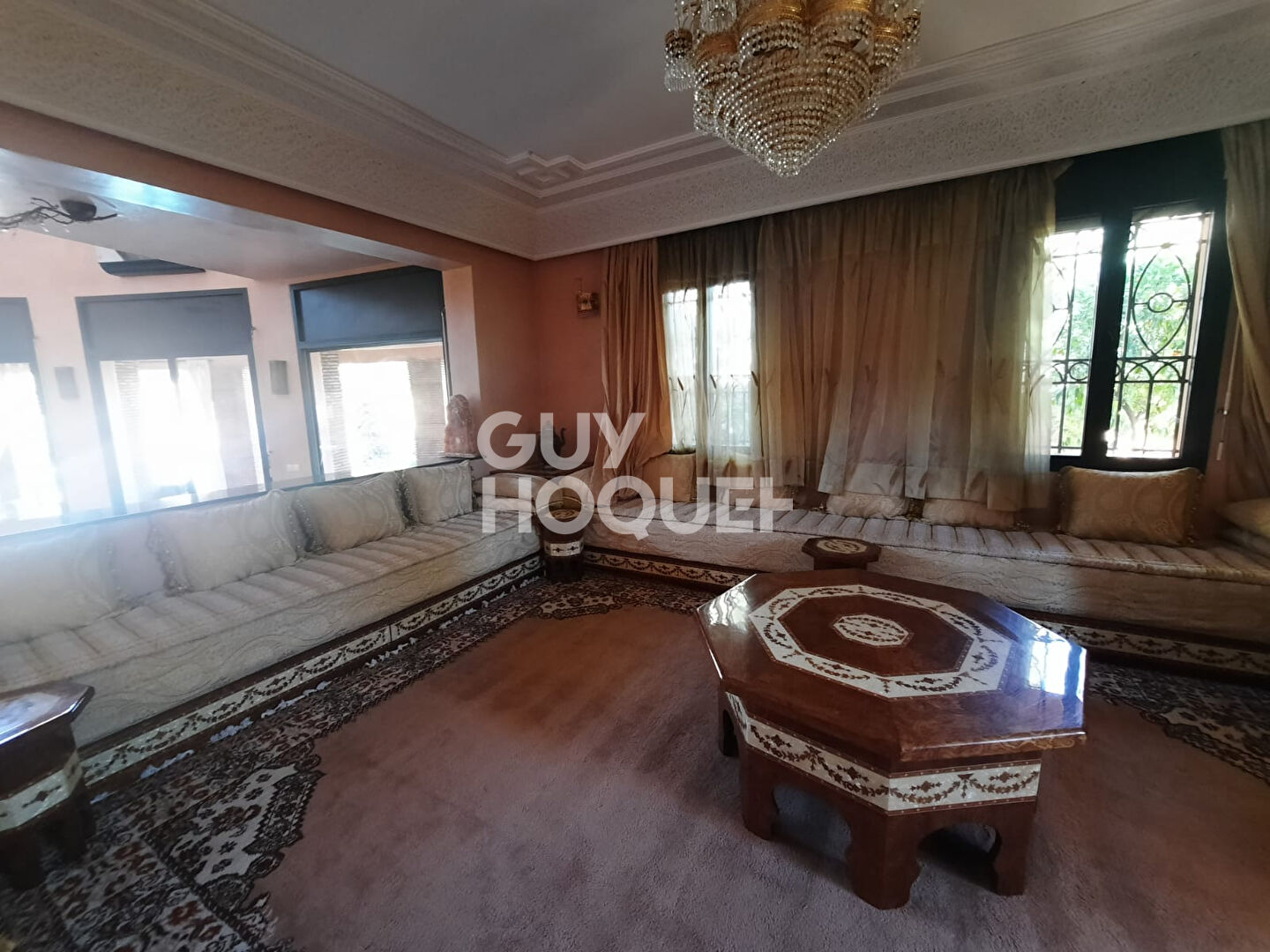 EXCLU VENTE VILLA TARGA  8 CHAMBRES SUR UN TERRAIN DE 1 084 m²