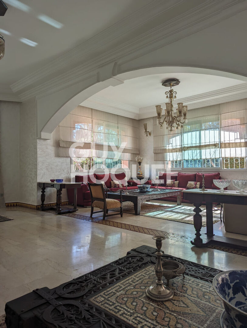 MARRAKECH : maison T6 (606 m²) à louer