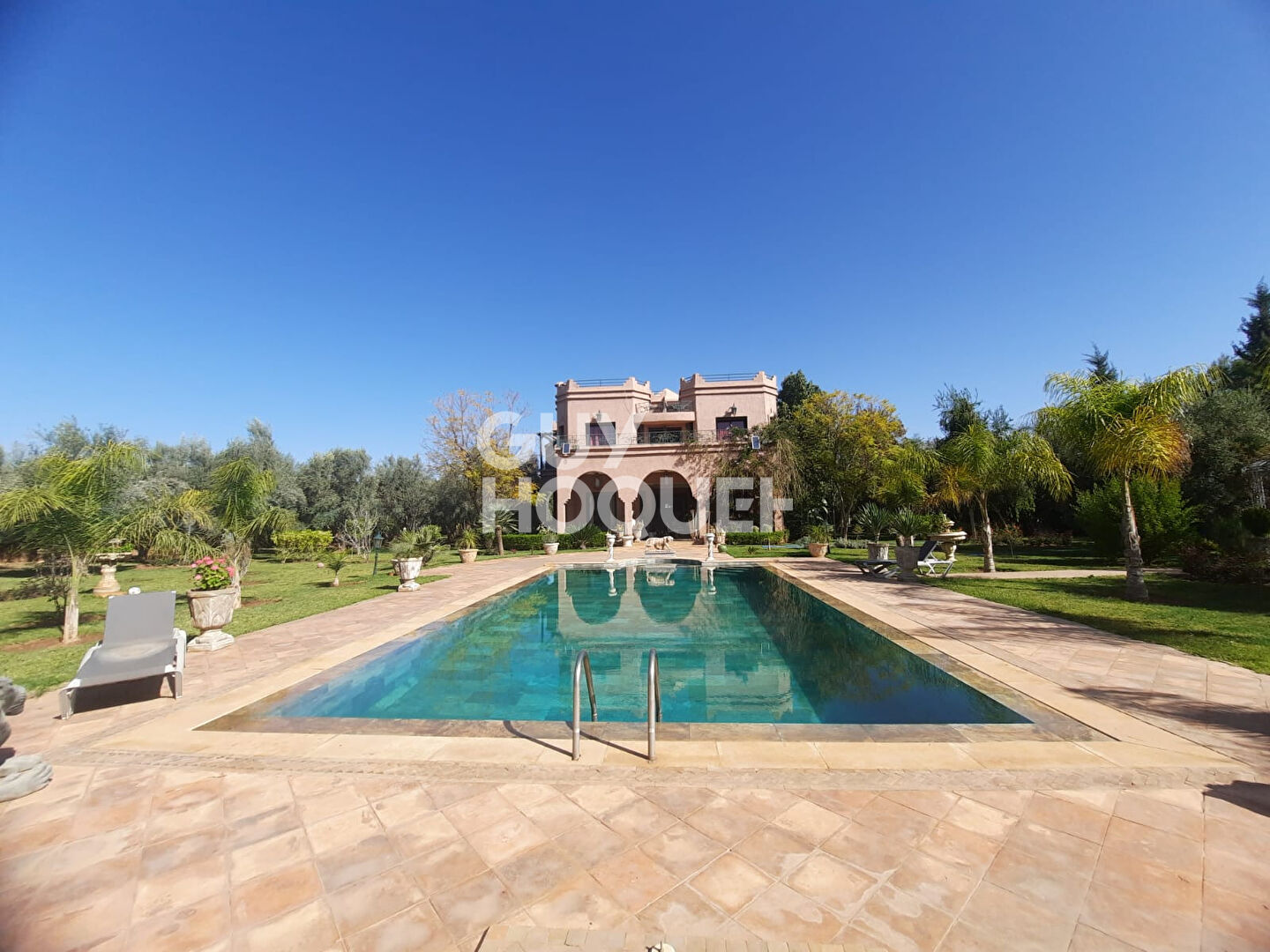 Achat/VENTE d'une maison 9 pièces  route de Ouarzazate à Marrakech
