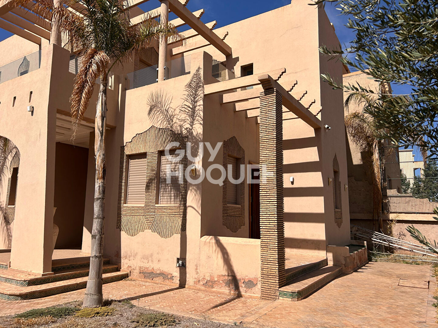 ACHAT/VENTE : Villa 4 chambres avec piscine à River Palm