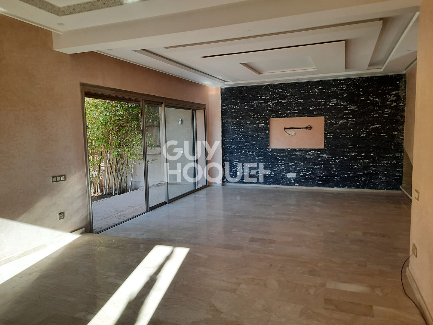 ACHAT/VENTE : Villa 4 chambres avec piscine à River Palm