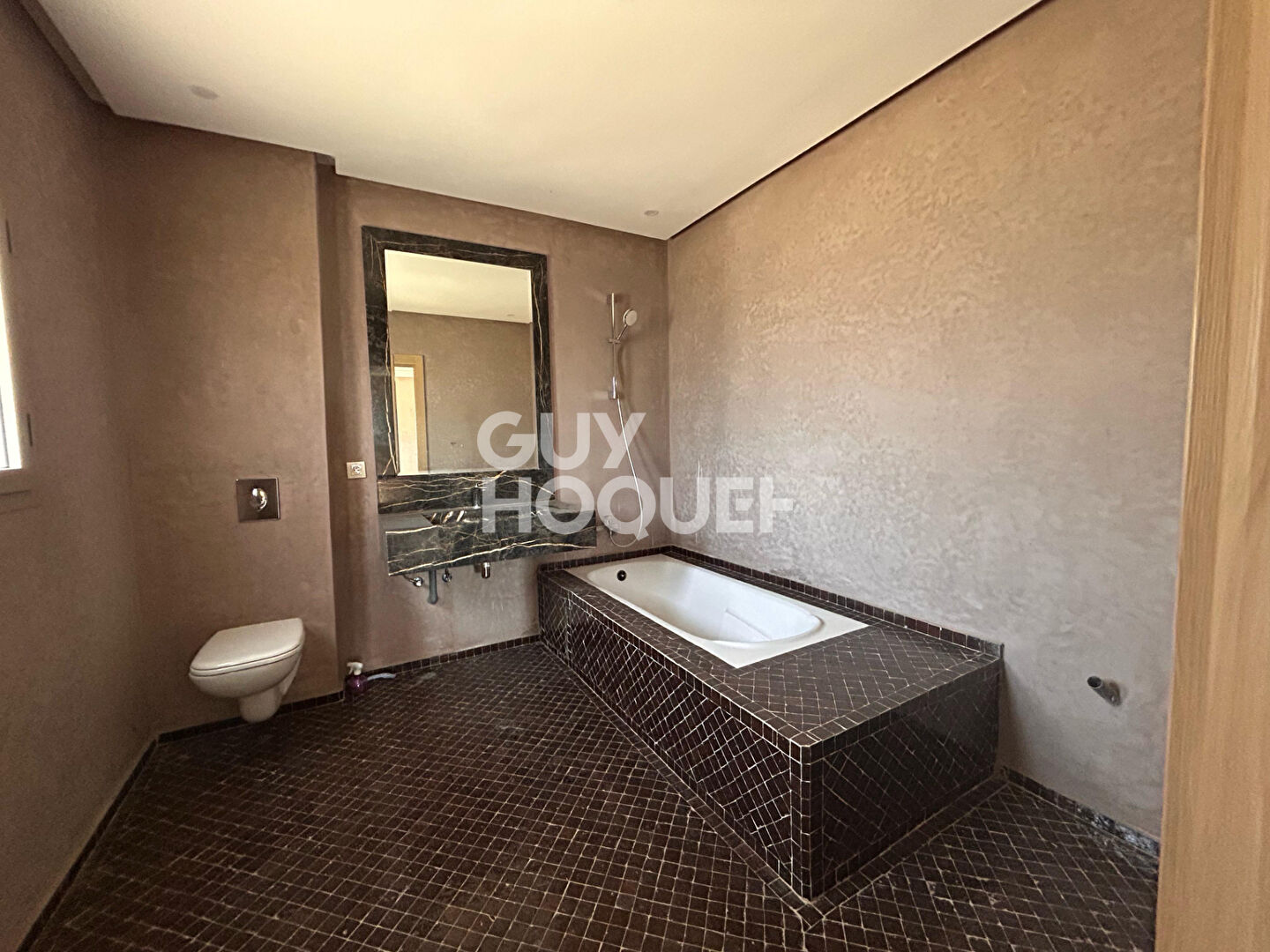 ACHAT/VENTE : Villa 4 chambres avec piscine à River Palm