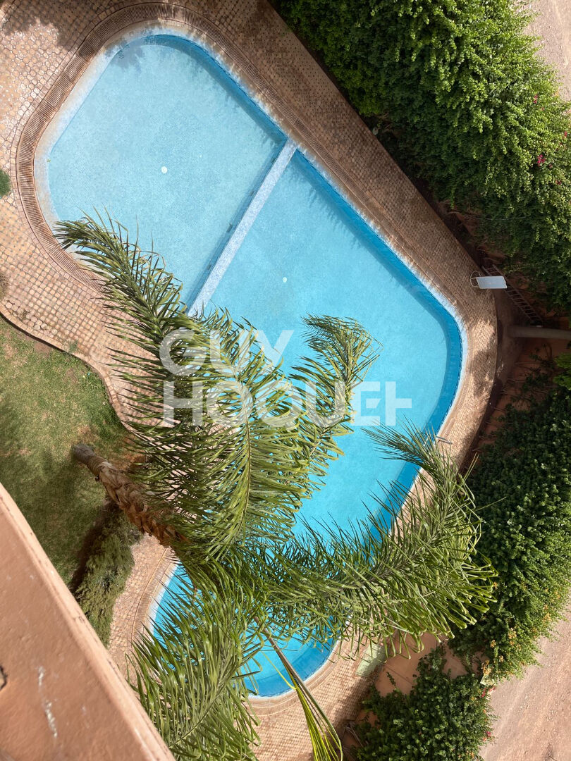 LOCATION : appartement 3 pièces (120 m²) à l'HIVERNAGE.