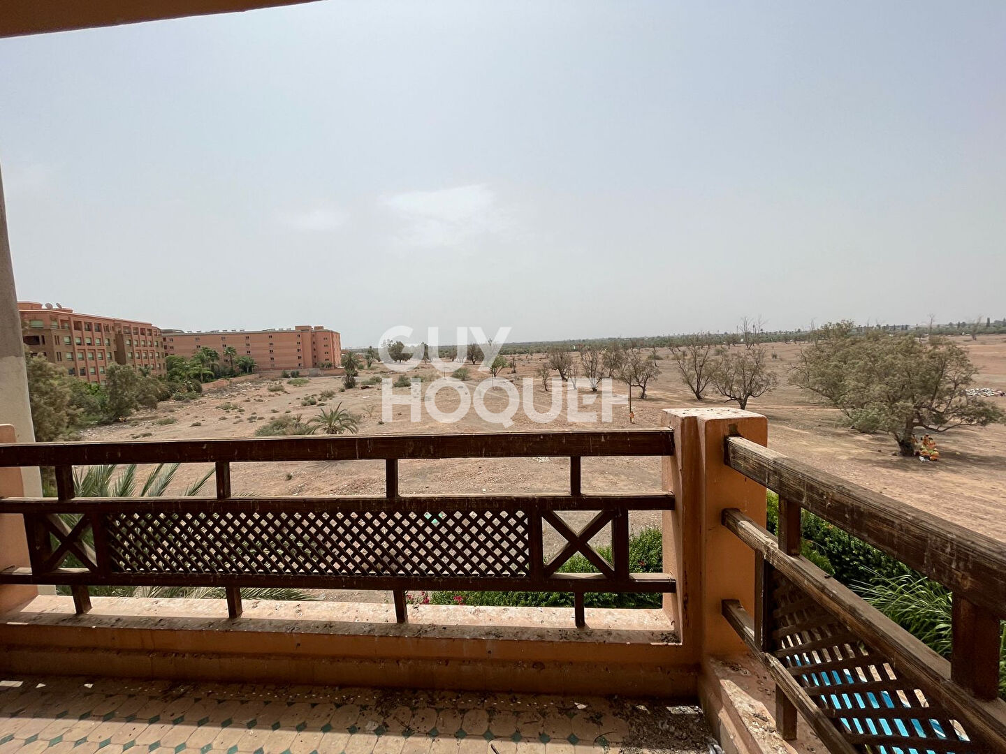 LOCATION : appartement 3 pièces (120 m²) à l'HIVERNAGE.