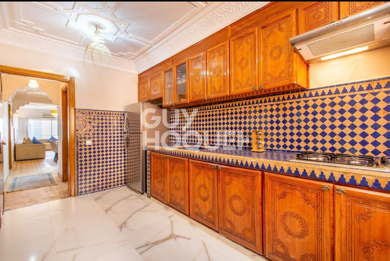 LOCATION : appartement 3 pièces (102 m²) à GUELIZ.