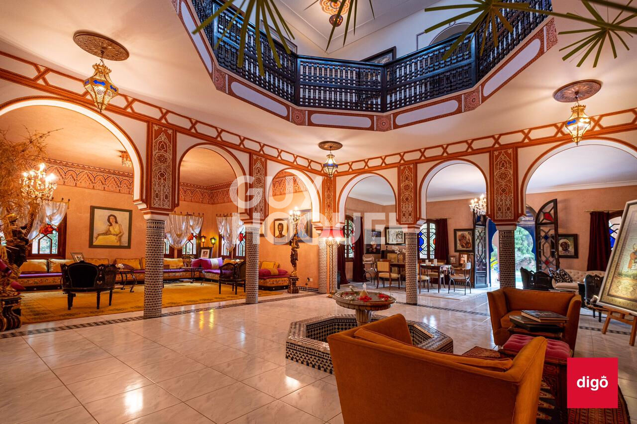 ACHAT/VENTE  QUARTIER RESIDENTIEL TARGA VILLA DE 700M² SUR 220M² DE TERRAIN