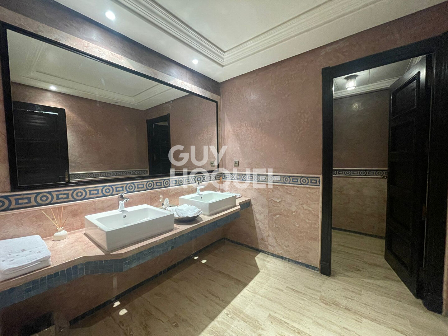 VENTE : appartement F5 (247 m²) à Marrakech