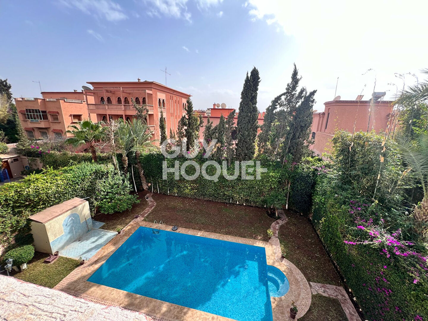 Achat/vente Targa Villa individuelle Type 7 740m² de terrain  plus dépendances .