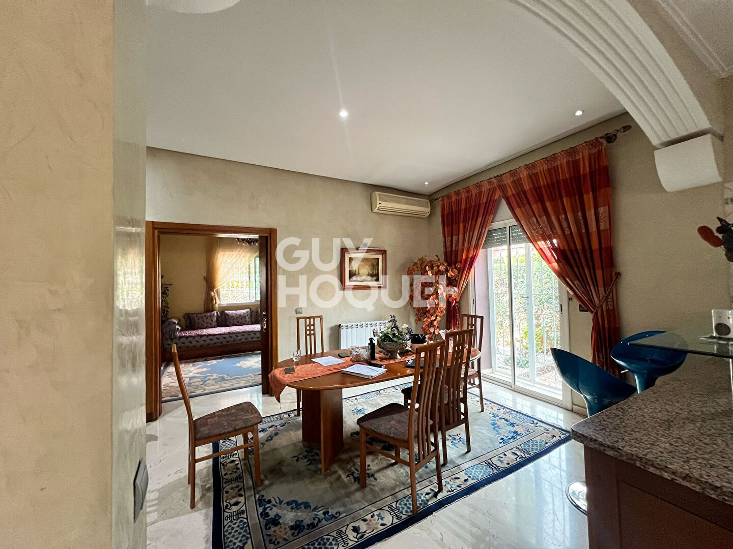 Achat/vente Targa Villa individuelle Type 7 740m² de terrain  plus dépendances .