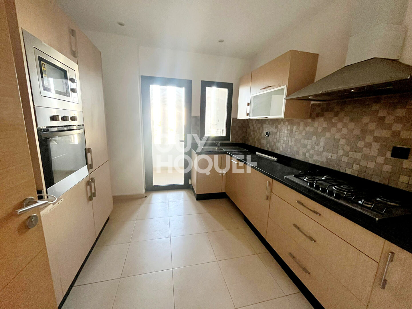 Appartement Bouskoura ensoleillé avec Vue sur Golf 199 m2 titrés