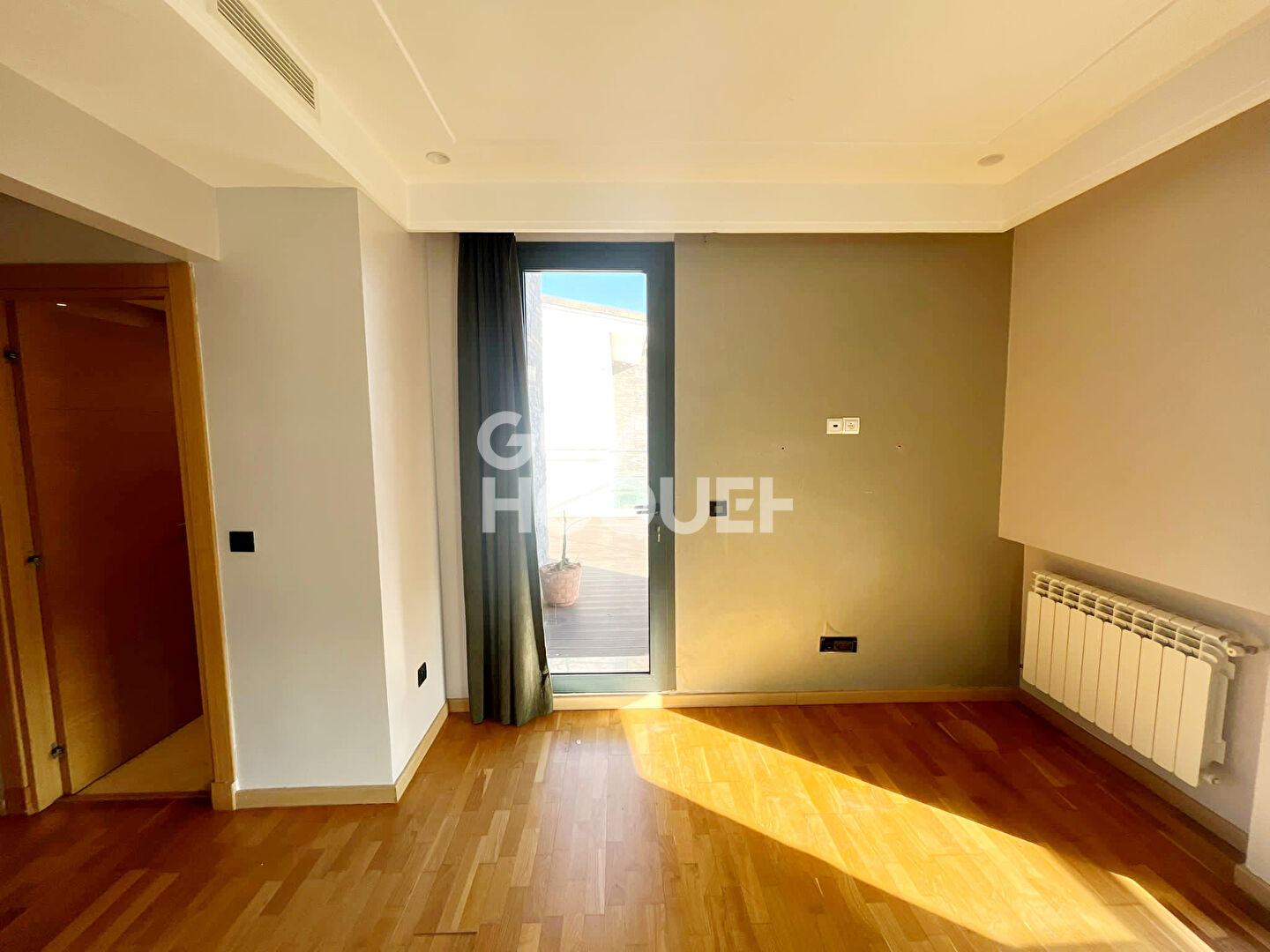 Appartement Bouskoura ensoleillé avec Vue sur Golf 199 m2 titrés