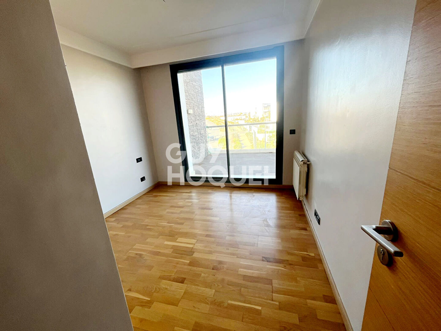 Appartement Bouskoura ensoleillé avec Vue sur Golf 199 m2 titrés