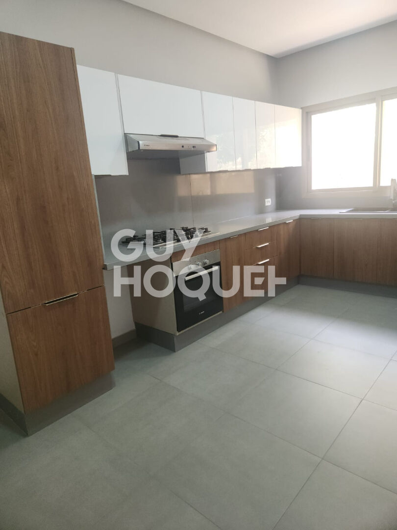 Très beau rez de jardin dans une résidence prémium à Bouskoura Ville Verte.