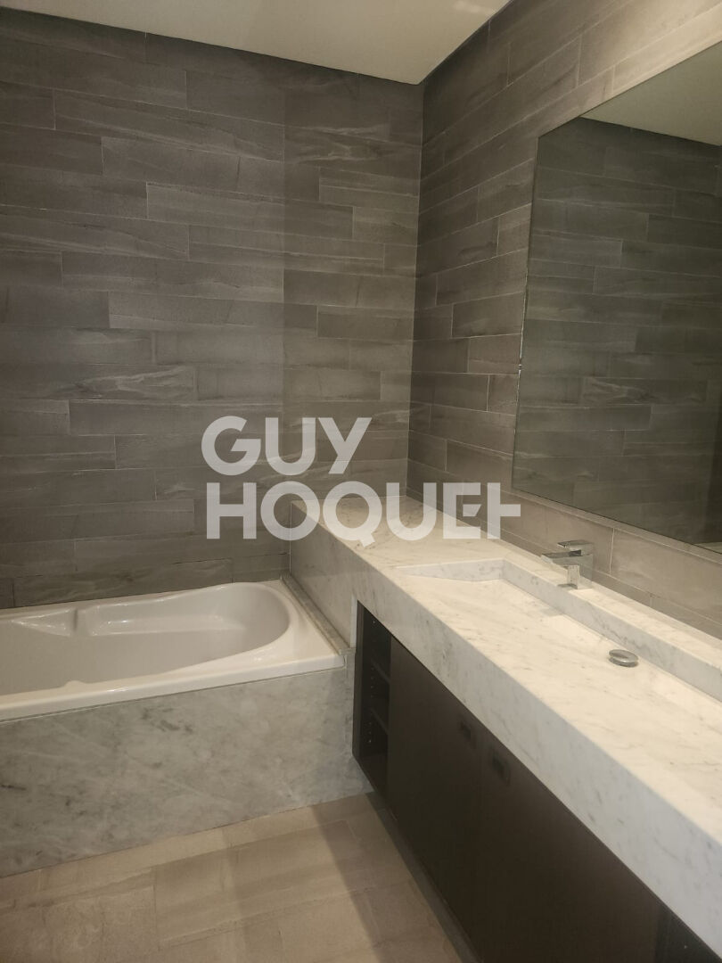 Très beau rez de jardin dans une résidence prémium à Bouskoura Ville Verte.