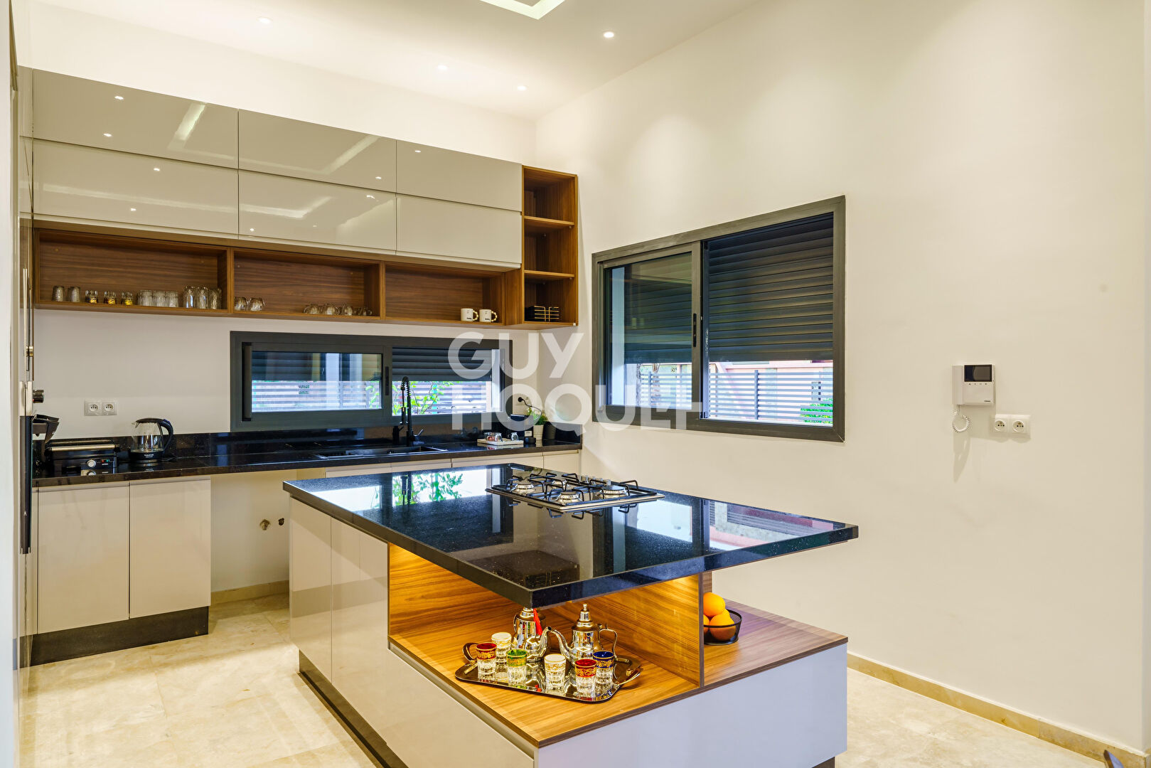 ACHAT-VENTE :F8 (320 m²) à vendre à Marrakech