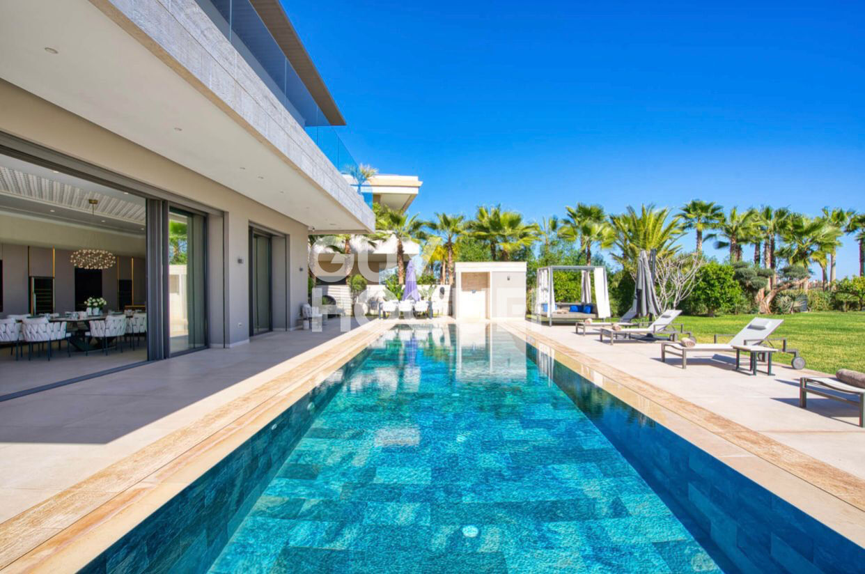 ACHAT-VENTE: VILLA DE PRESTIGE VUE FRONT GOLF