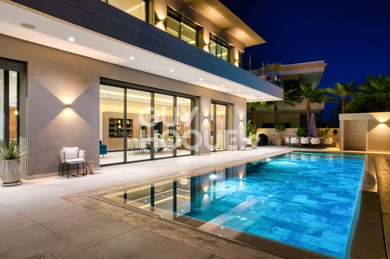 ACHAT-VENTE: VILLA DE PRESTIGE VUE FRONT GOLF