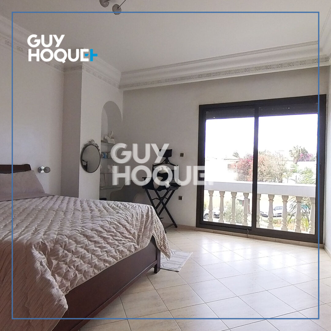 Très belle villa à vendre dans le quartier chic de casablanca