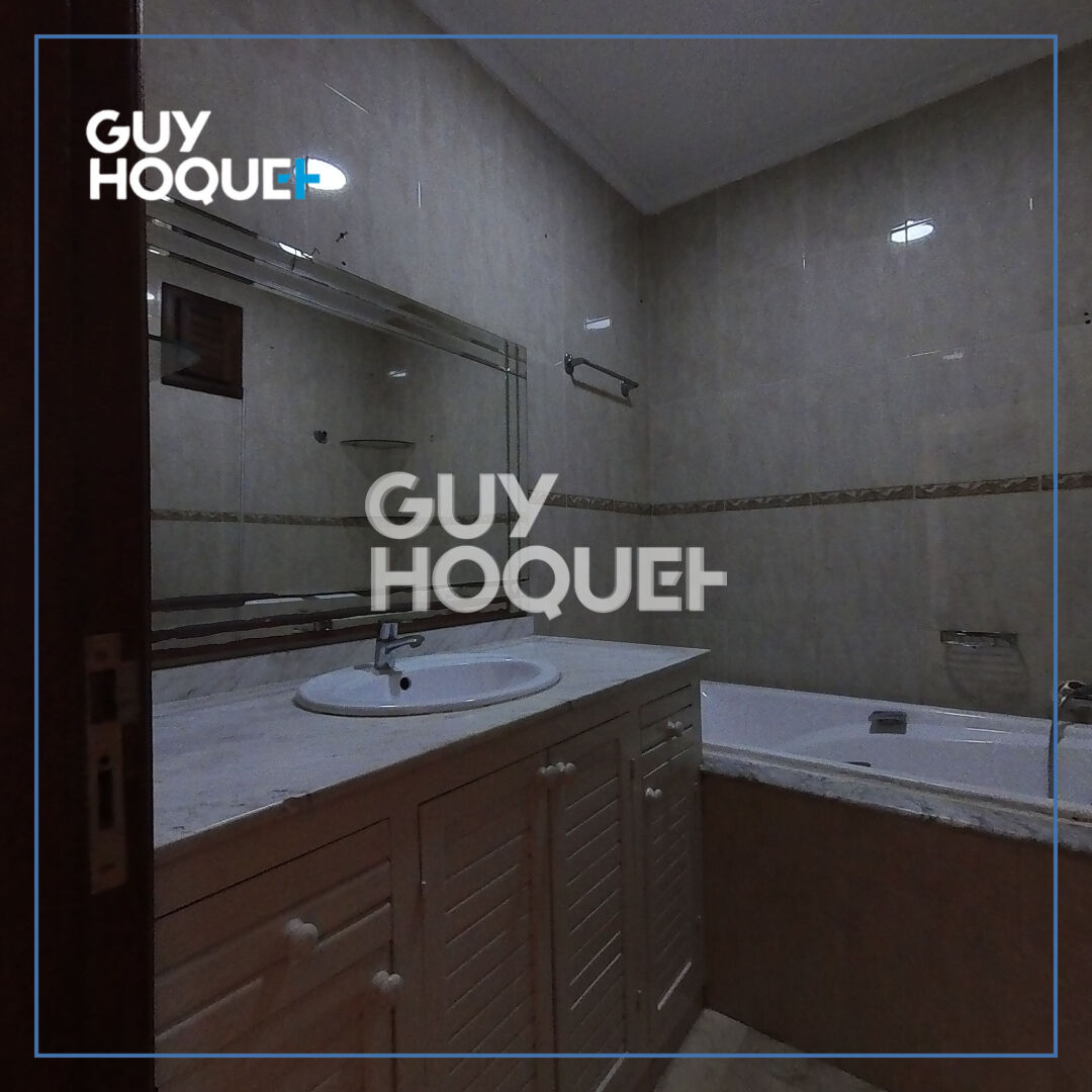 Vivez la frénésie de Casablanca tout en logeant  dans une ruelle calme et proche de toutes commodités