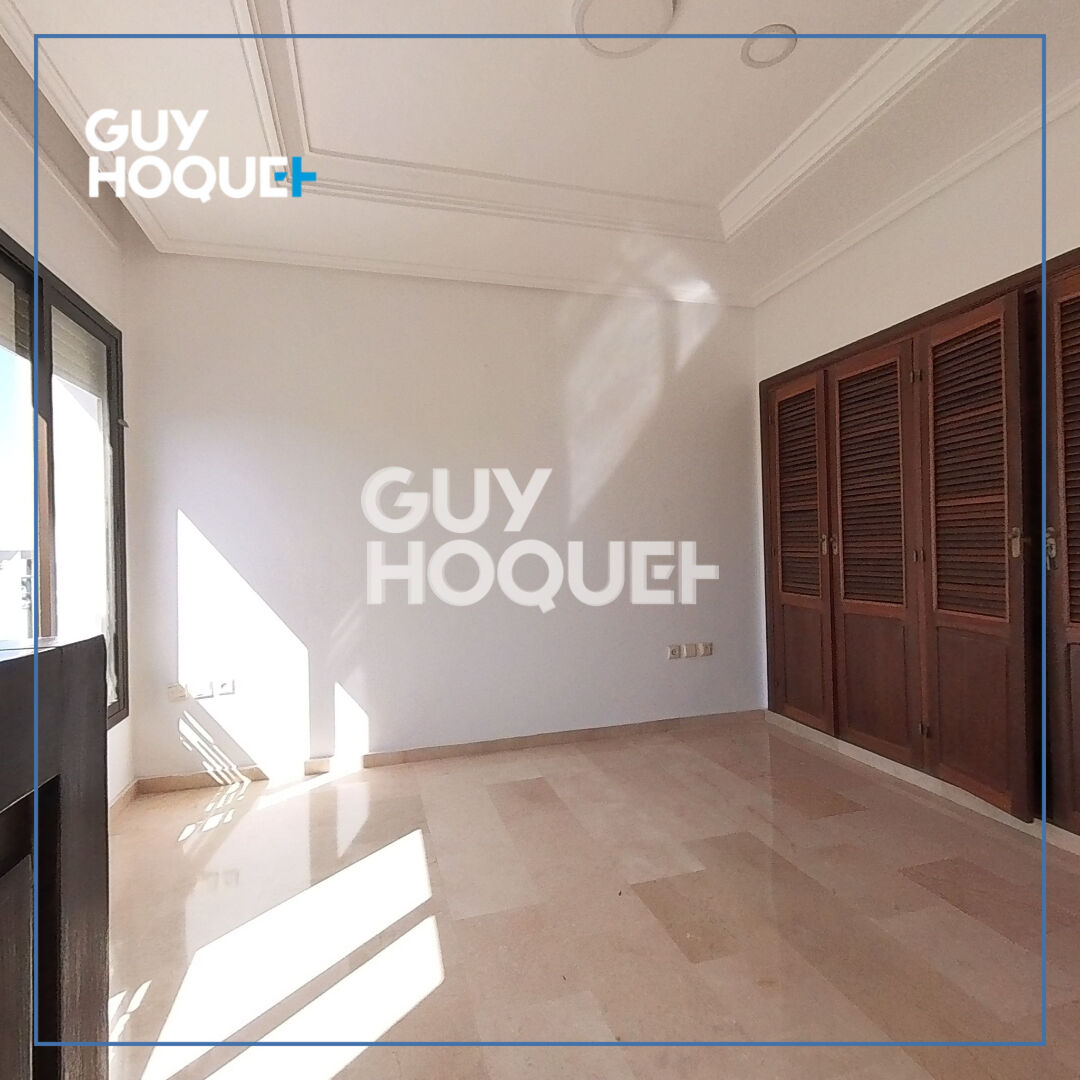 Vivez la frénésie de Casablanca tout en logeant  dans une ruelle calme et proche de toutes commodités