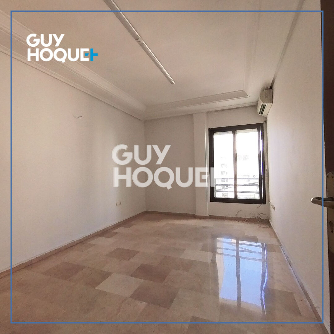 Vivez la frénésie de Casablanca tout en logeant  dans une ruelle calme et proche de toutes commodités