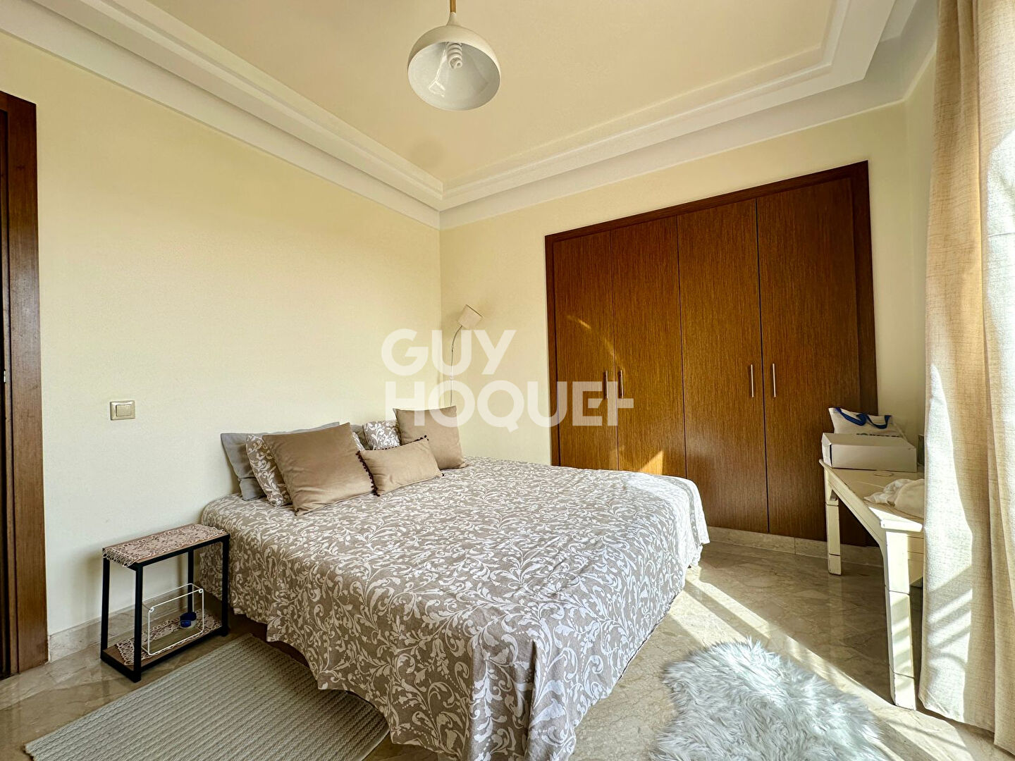 LOCATION d'un appartement de 3 pièces (84 m²) sur la route de casa