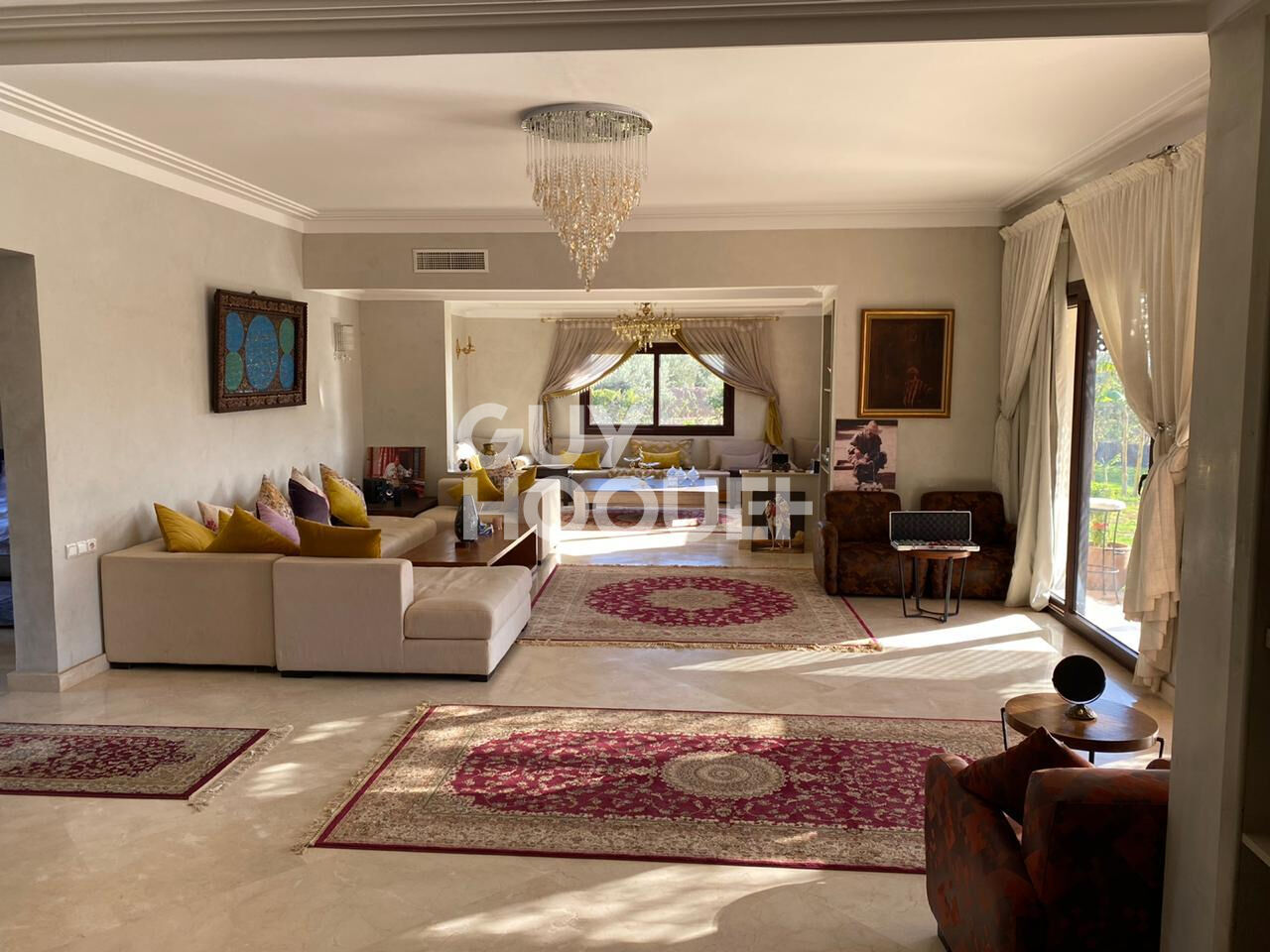 achat/vente Villa d'exception à vendre à Marrakech - 14 chambres, piscine et garage