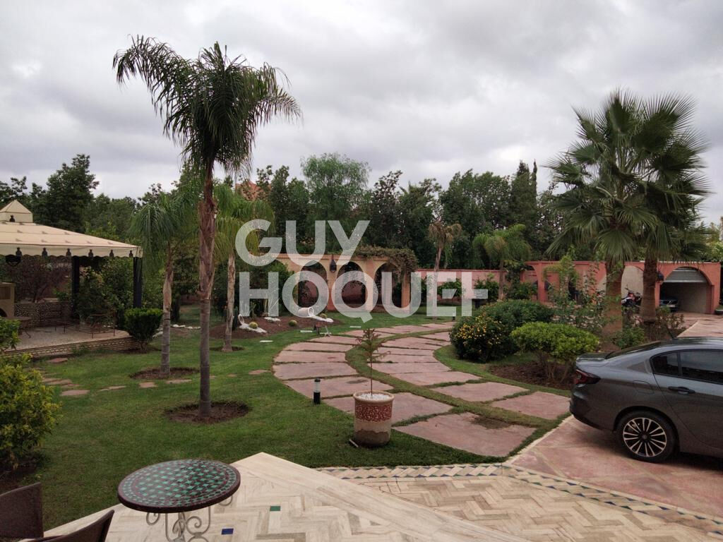 achat/vente Villa d'exception à vendre à Marrakech - 14 chambres, piscine et garage