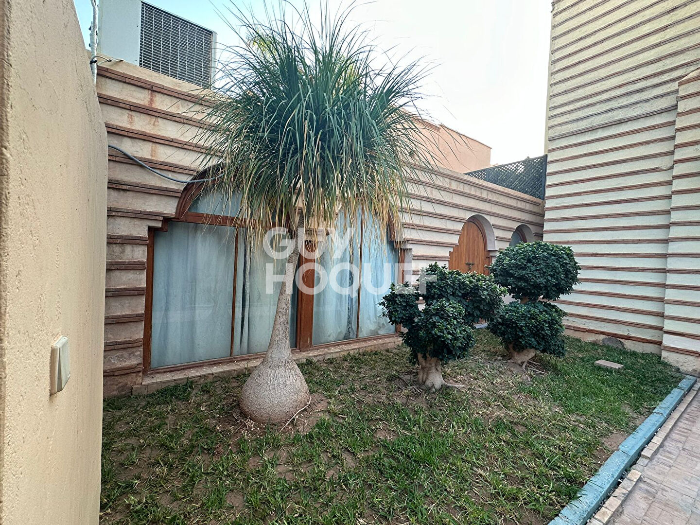 ACHAT/VENTE  VILLA  TYPE 5 AVEC PISCINE TARGA