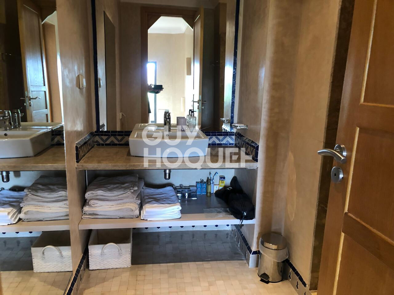 Villa waky à vendre front golf