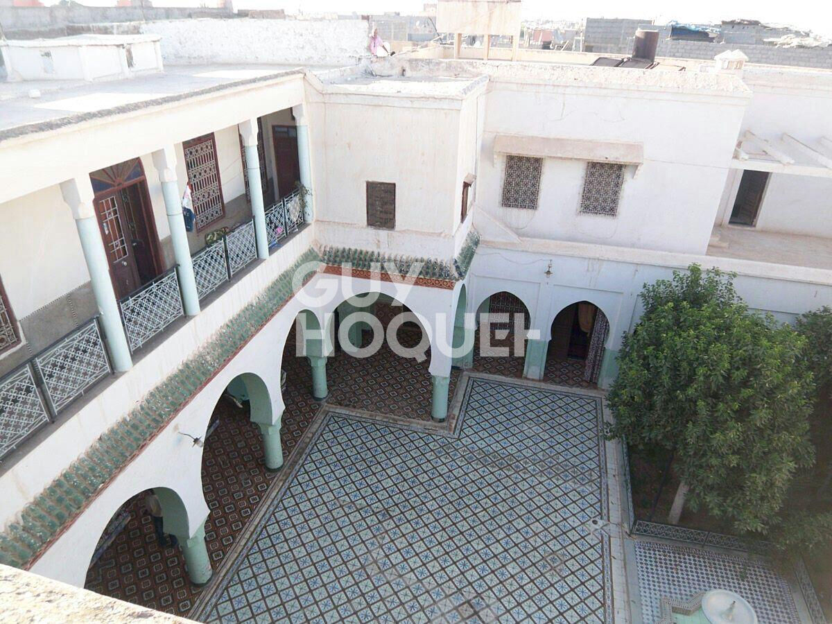 Achat /vente. Exceptionnel Riad 1374m² au sol .