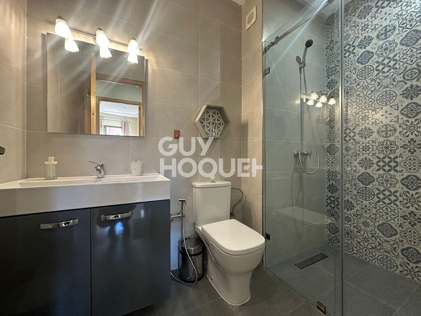 à louer: Grand Appartement 3 pièces à targa